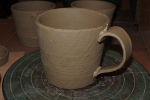 取っ手付け作業